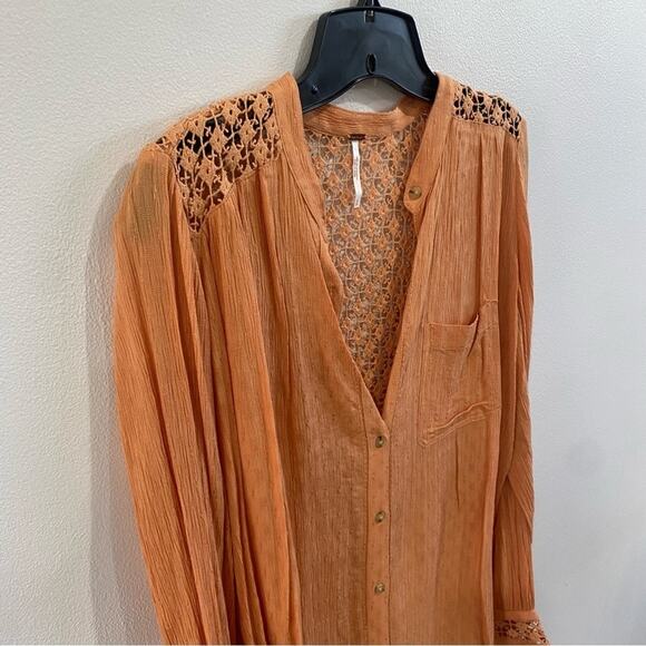 Free People “The Best” Crochet Button Down Blouse in Orange Size Small - Picture 4 of 8